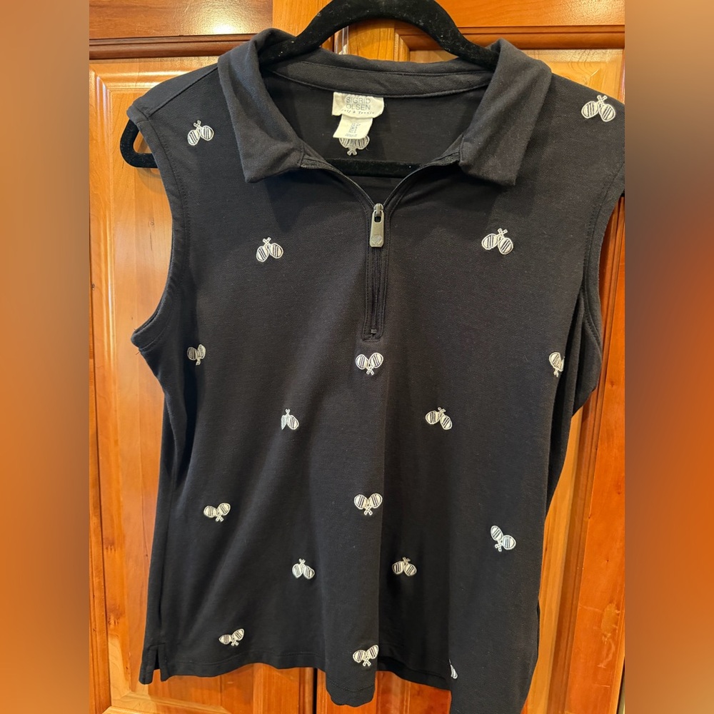 Sigrid Olsen Pickle Ball Rackets embroidered Black Half Zip-Up Sleeveless  Top